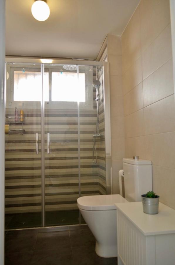 Carihuela Un Dormitorio Junto Al Mar Apartman Torremolinos Kültér fotó