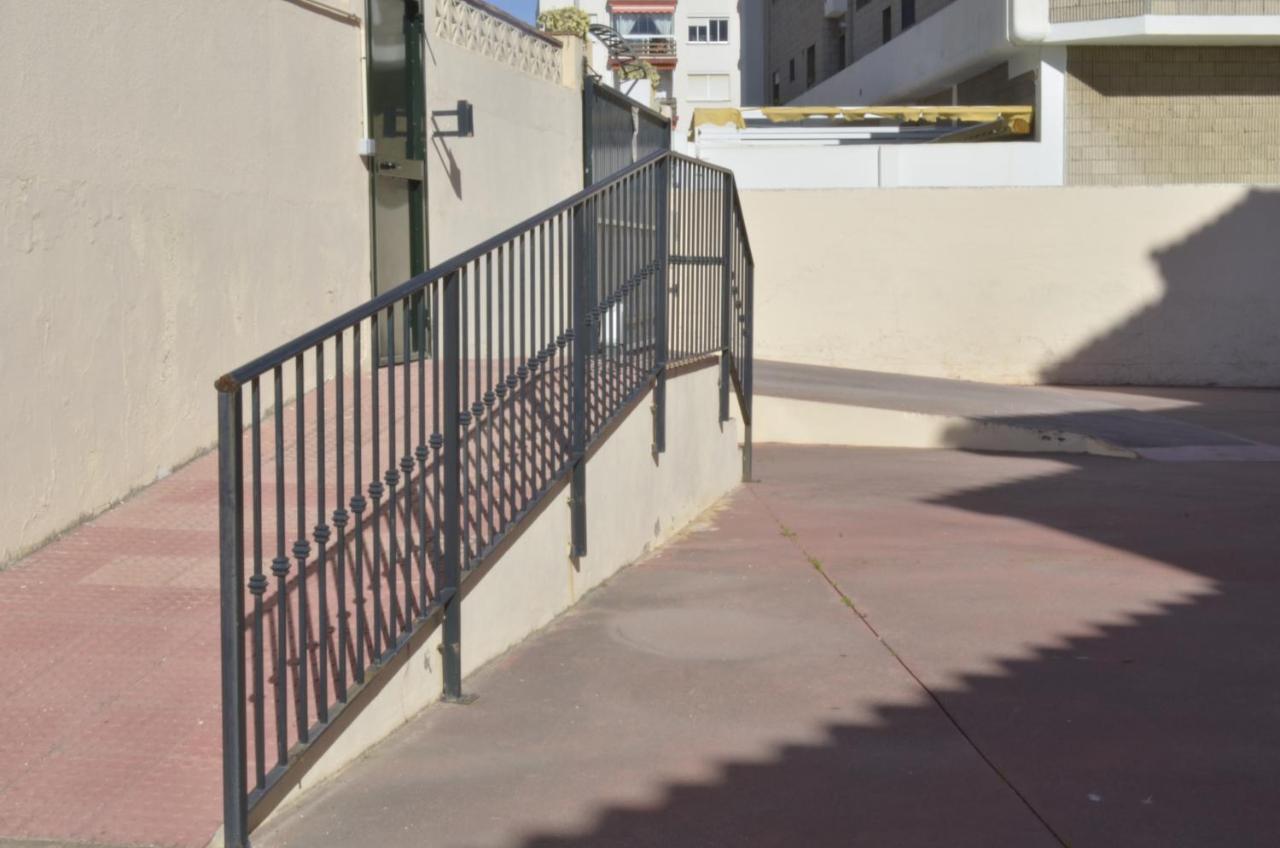 Carihuela Un Dormitorio Junto Al Mar Apartman Torremolinos Kültér fotó