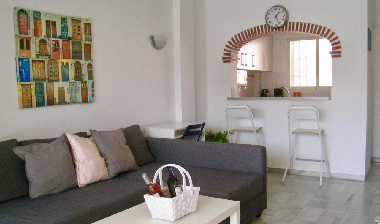 Carihuela Un Dormitorio Junto Al Mar Apartman Torremolinos Kültér fotó